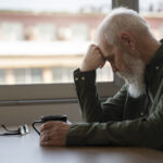 Liittovaltuusto pitää kestämättömänä, että Suomen hyvinvointia aktiivivuosinaan rakentaneet hauraat ja muistisairaat vanhukset joutuvat asumaan yksiköissä, joissa he eivät kykene hälyttämään apua, ja joissa ei ole riittävää hoivaa saatavilla