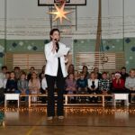 Alakylässä matkataan ympäri maailmaa sävelten ja taiteen siivin Rehtori Leena Kamunen kertoi, että Alakylässä lapsia kannustetaan osallistumaan.