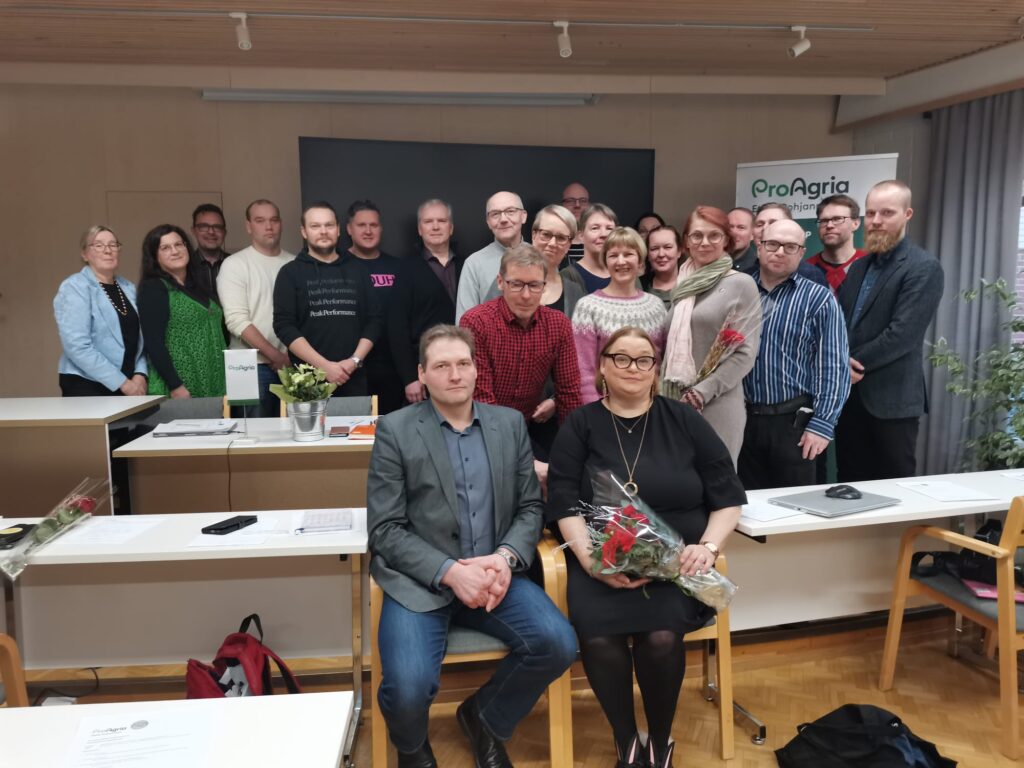 Edustajiston viimeinen kokous joulukuussa-