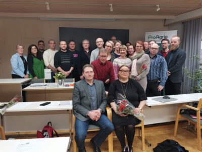 Edustajiston viimeinen kokous joulukuussa-