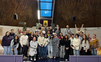 Vimpelin Helluntaiseurakunta tarjosi tilat kansainväliselle joulujuhlalle.