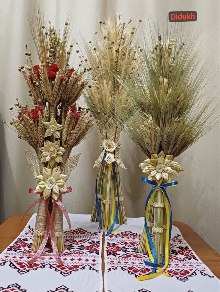 Jouluun valmistauduttiin Ukrainassa muun muassa koristeita tekemällä.