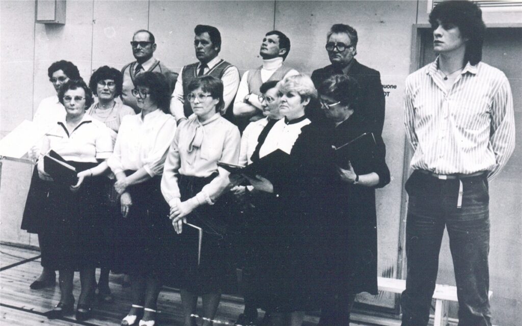 Jussi Lampi ja kuoro