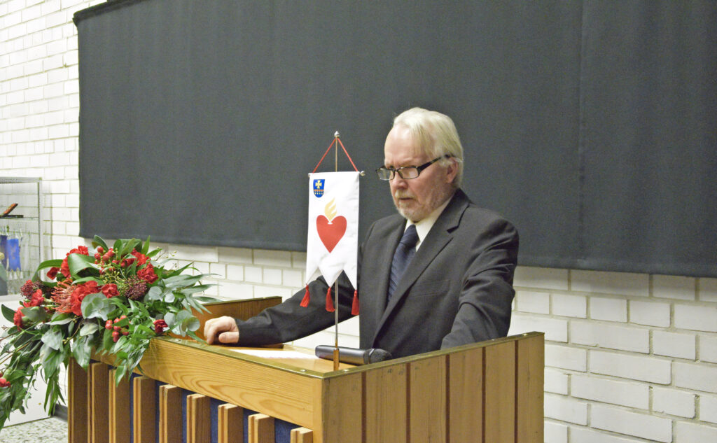 Kuva 1 Juhani Alkio