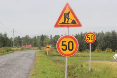 Vimpelissä sijaitsevan Rantakyläntien kunnostamiseen ollaan saamassa 415 000 euroa niin sanottua joululahjarahaa. Arkistokuva.