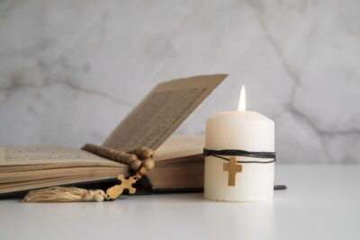 Emme vain tunnu ymmärtävän tai muistavan, että ihmisen, jota rakastamme tai rakastimme, satuttaminen on itsemme satuttamista.