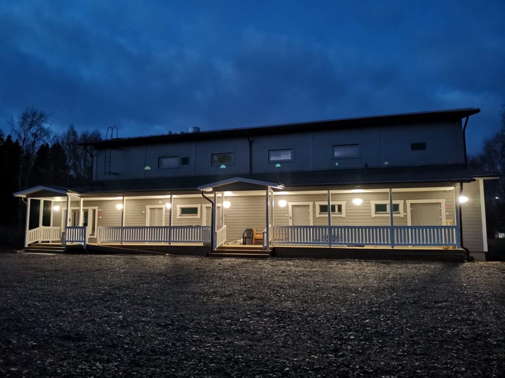 Aisaparin järjestämässä vieraslajien torjunnan info- ja keskustelutilaisuudessa Luoma-ahon kylätalolla 17. helmikuuta.