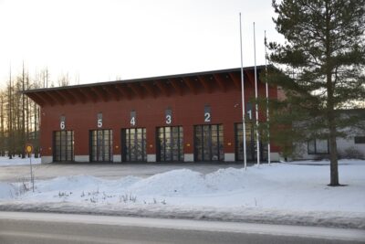 Lappajärven paloasema on yksi kolmesta hyvinvointialueen toistaiseksi Lappajärven kunnalta vuokraamasta kiinteistöstä tai tilasta.