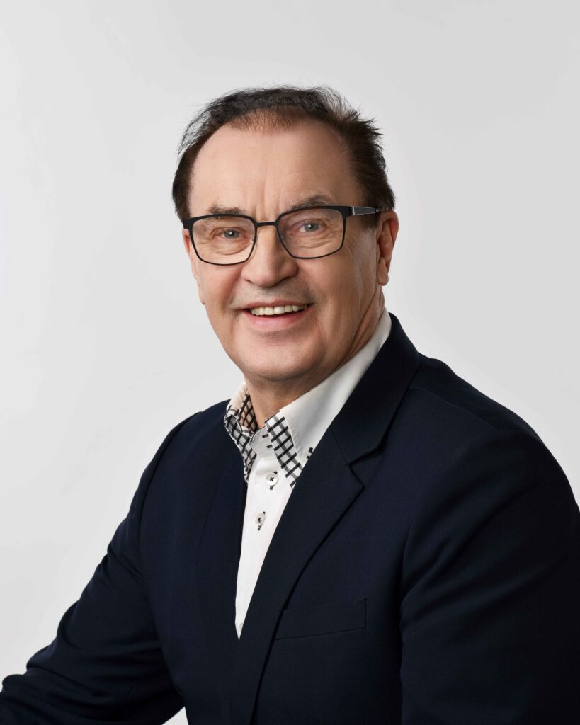 Ikä ei tee ihmisestä vähemmän arvokasta. Kun puhumme ikäihmisistä kustannuseränä emmekä kansalaisina, olemme jo hyväksyneet syrjinnän.