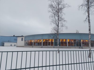 Alajärvellä on kuluvan vuoden aikana useita liikuntakampanjoita. Uimahallillakin kerätään kilometrejä.