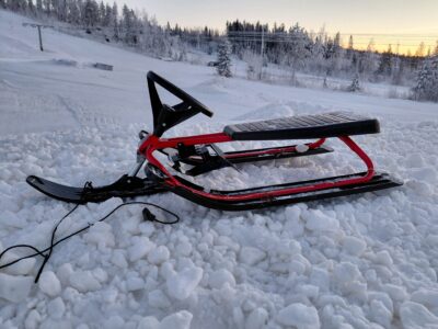 Lakis innoitti koululaisia kirjoittamaan tosia ja vähemmän tosia uutisia. Kuva: Johanna Korkea-aho.