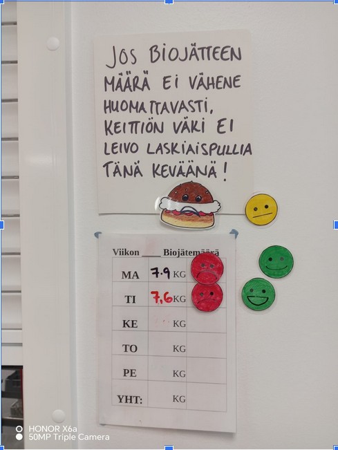 Lappajärven yhteiskoululla on luvassa pullaa, mikäli ruokajätteen määrä vähenee. Kuva: Pihla Saari.