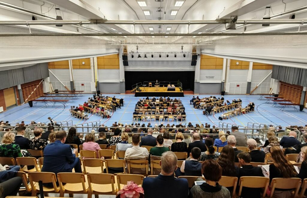 Viime vuosina alueen kierroskonventteja on pidetty Ilmajoki-hallissa Kuva: Jehovan todistajat.