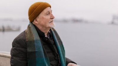 Työeläkeyhtiö Ilmarisen tutkimuksessa selvitettiin ikäasenteisiin, eläkeajan talouteen ja varautumiseen liittyviä asioita, kuten eläkeläisten taloudellista tilannetta sekä ajatuksia pitkäikäisyydestä. Kyselyyn vastasi 1 404 eläkeläistä helmi-maaliskuun aikana.