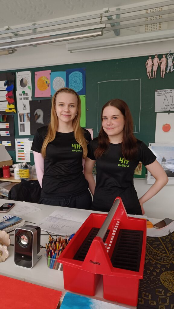 Aino ja Maija
