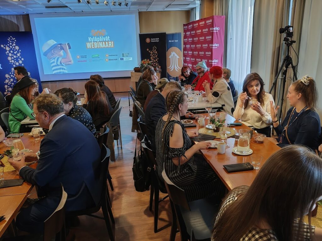 Gaalaa pystyi seuraamaan myös etänä suoratoiston avulla.