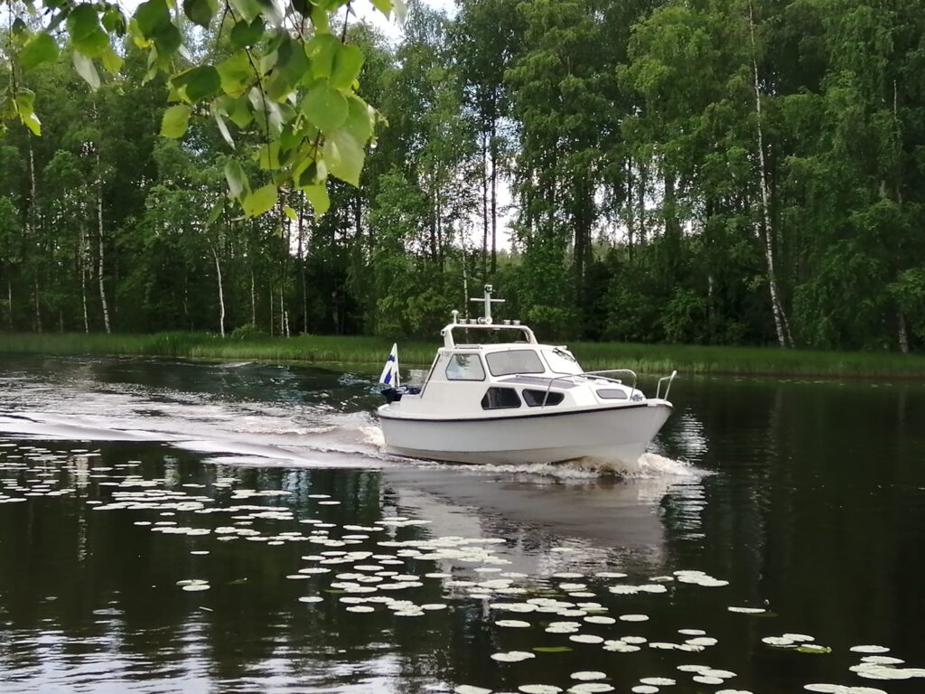Seuran veneristeilyt jatkuvat kesäkuun puolestavälistä.