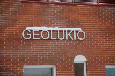 Lappajärven yhteiskoululle ja Geolukiolle tehtiin tekoälyohjeistus. Kuvituskuva.