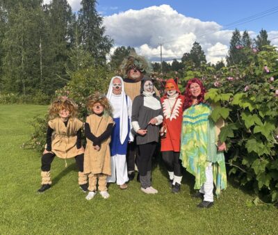Kesäinen Ninni Kettuli -näytelmä saa ensi-iltansa Lappajärvellä ja esitykset jatkuvat Vimpelin Sääksjärvellä.