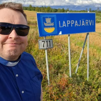 Jani Heinineva sanoo, että Lappajärvellä ihmiset ovat välittömiä, maanläheisiä ja aitoja sekä ystävällisiä ja kohteliaita.