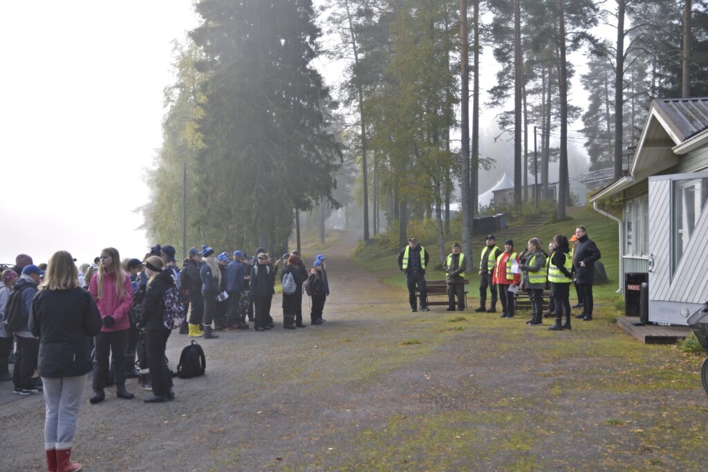 Kaikki kuutoset metsään, Lappajärven Halkosaari