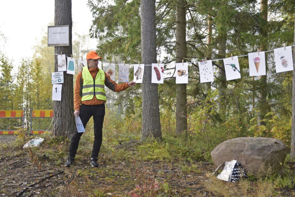 Kaikki kuutoset metsään, Lappajärven Halkosaari