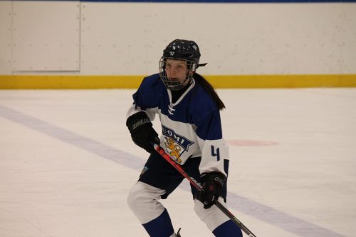 Jennika Ojala on mukana U18-jääkiekkomaajoukkueen turnauksessa Tsekissä. Kuva: JPK