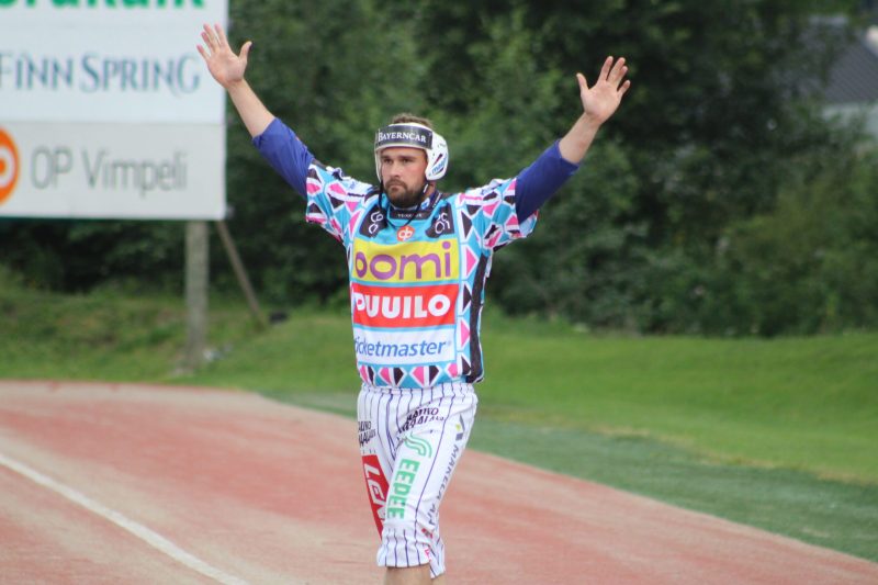 Jukka-Pekka Vainionpäällä oli aihetta tuulettaa, mies iski kuusi juoksua