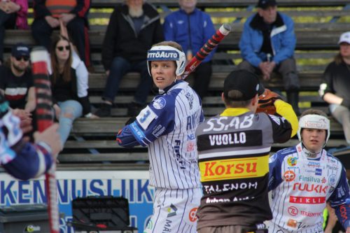 Elmeri Anttila ja koko Vedon joukkue olivat hyvässä vireessä sunnuntaisessa PattU-ottelussa.