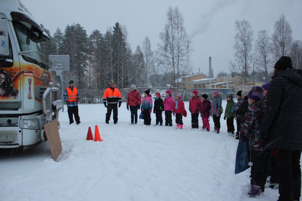 Liikenneturvallisuus 4.jpg