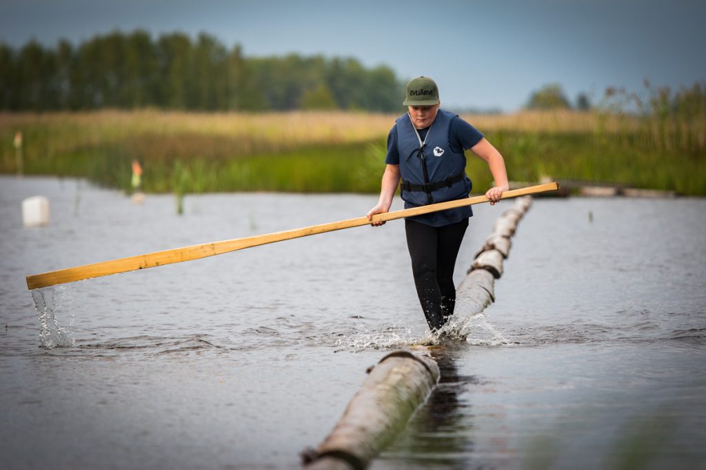 VImpelin Rantakylästä löytynyt ruumis jäi tunnistamattomaksi. Hänen epäiltiin olleen tukkilainen. Arkistokuva.